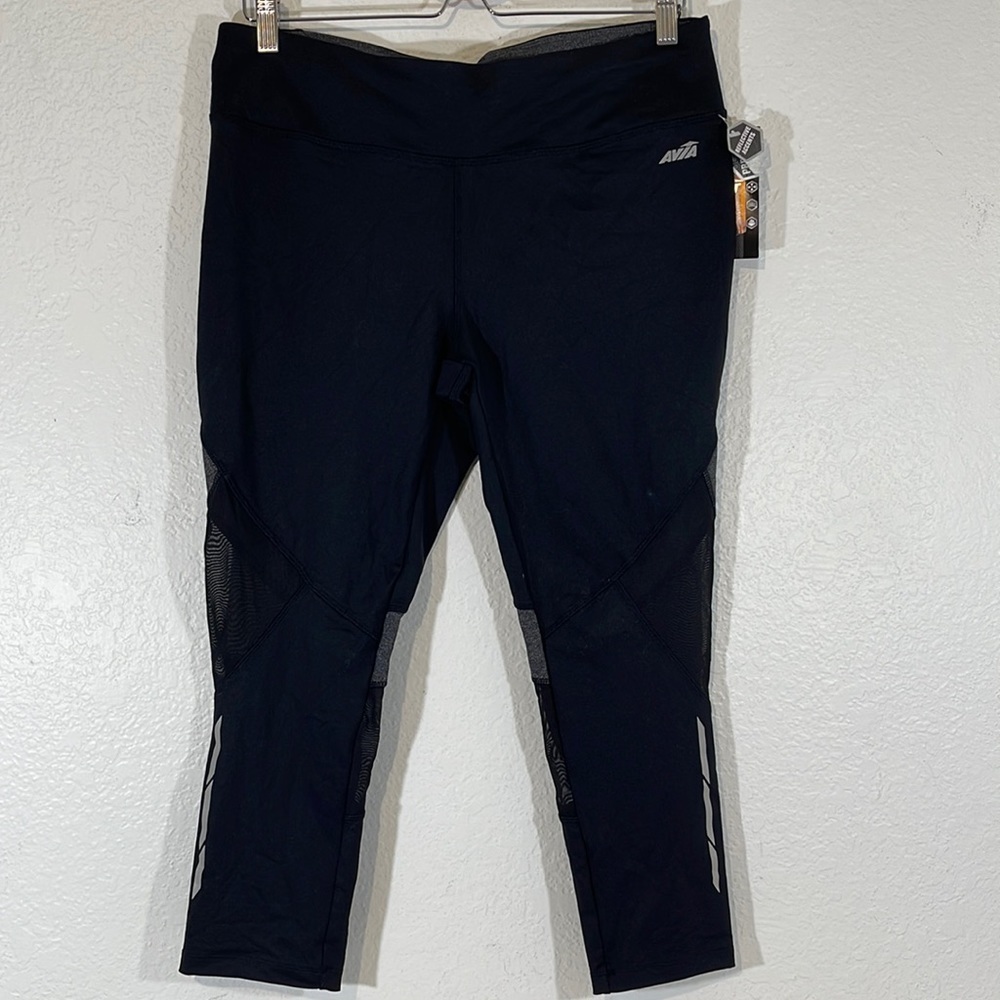 AVIA ACTIVE Free Form Capri Leggings With Mesh Black & Gray Size Large New